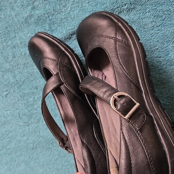 YUU Black Vegan Leather MaryJane Loafer SZ.8 NWT NIB - Picture 8 of 13